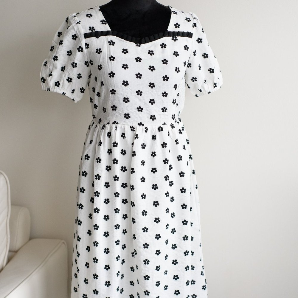 black and white floral dress
